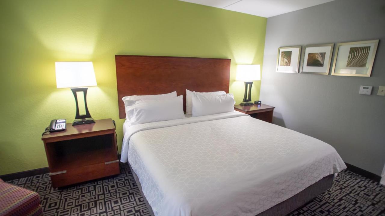 Holiday Inn Express Hickory - Hickory Mart By Ihg Extérieur photo
